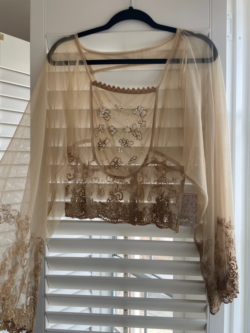 Free People Sheer Embroidered top - Cream/Tan